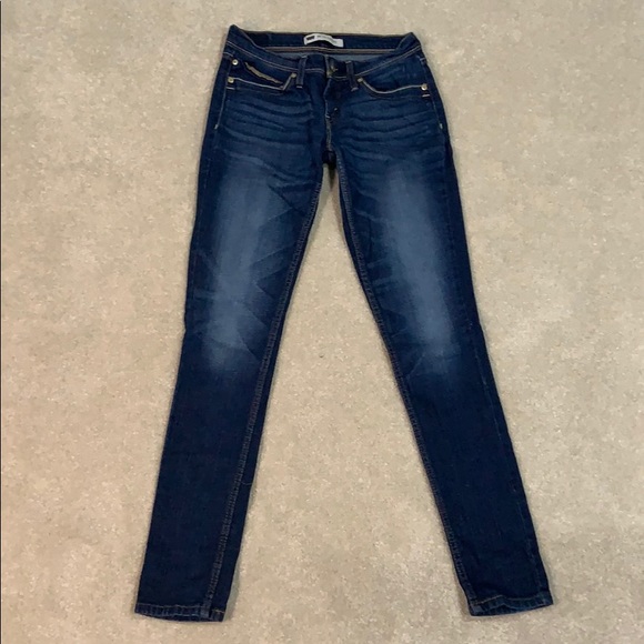 Levi’s - Picture 2 of 4